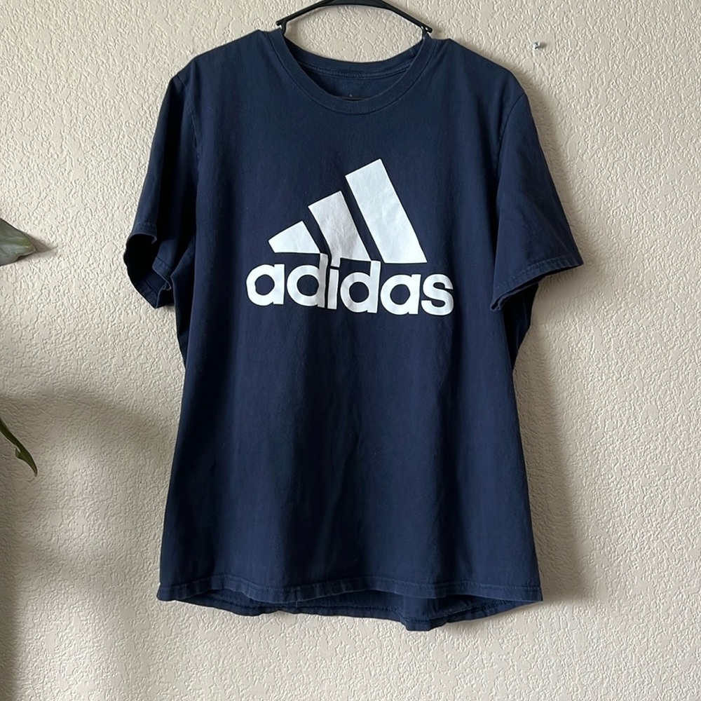 Adidas T-Shirt